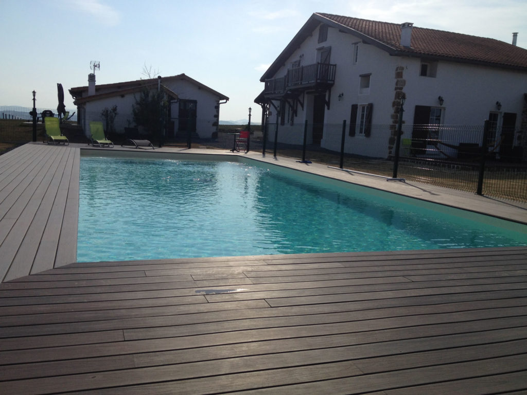 piscine gite pays basque